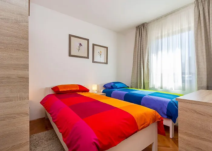 Neu Renovierte Mit Klima, Wlan, Terrasse Und Grill * Pula